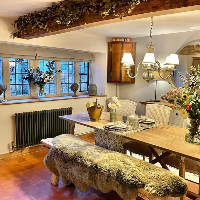 Fordview Cottage Is Full Of Cotwolds Charm 어퍼슬로터 외부 사진