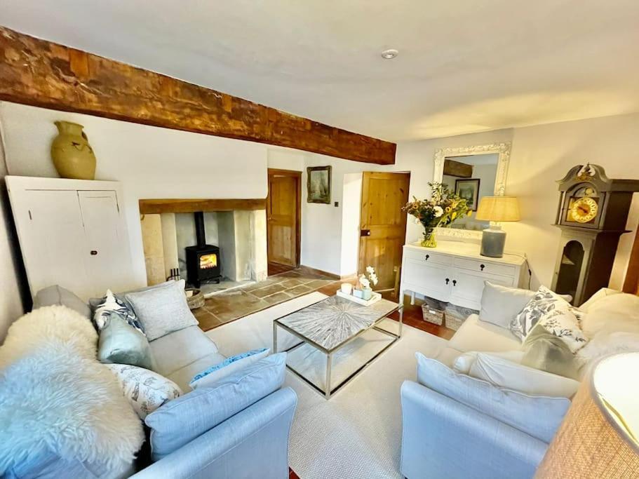 Fordview Cottage Is Full Of Cotwolds Charm 어퍼슬로터 외부 사진
