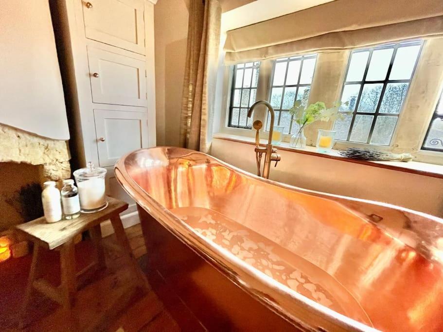 Fordview Cottage Is Full Of Cotwolds Charm 어퍼슬로터 외부 사진
