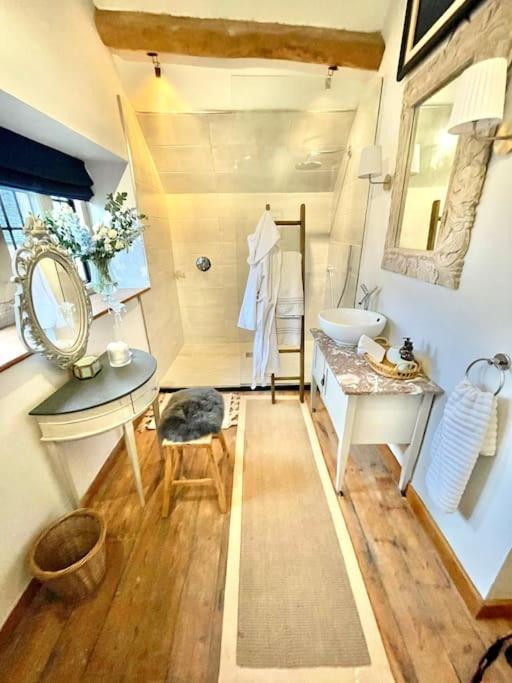 Fordview Cottage Is Full Of Cotwolds Charm 어퍼슬로터 외부 사진