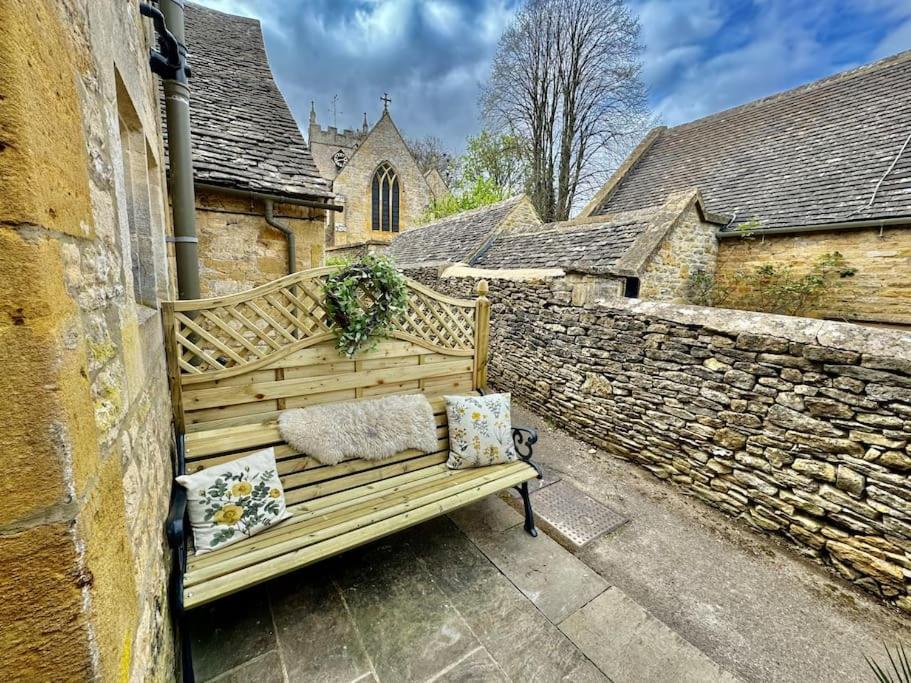 Fordview Cottage Is Full Of Cotwolds Charm 어퍼슬로터 외부 사진